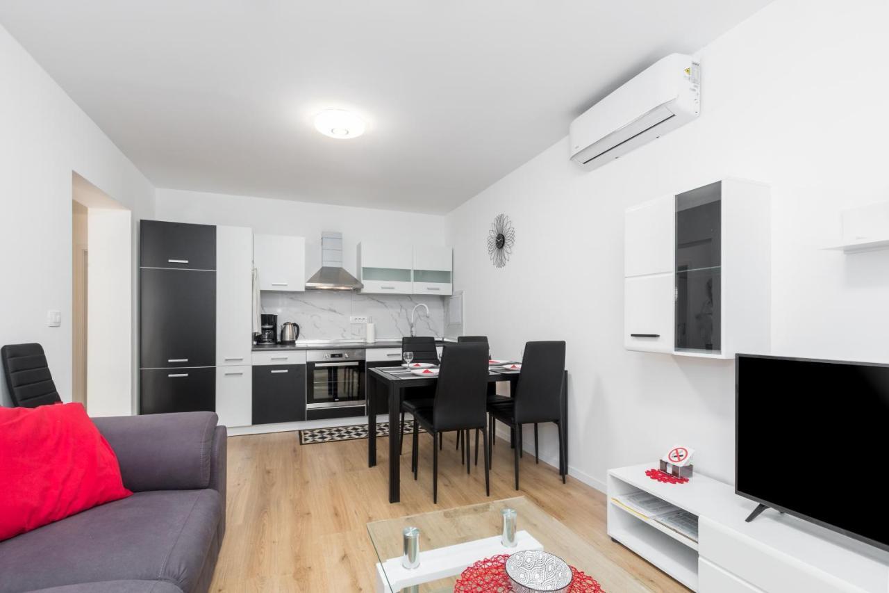 Center Sea Apartment Poreč